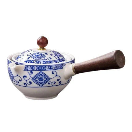 Çiçek Açan Çay Demliği